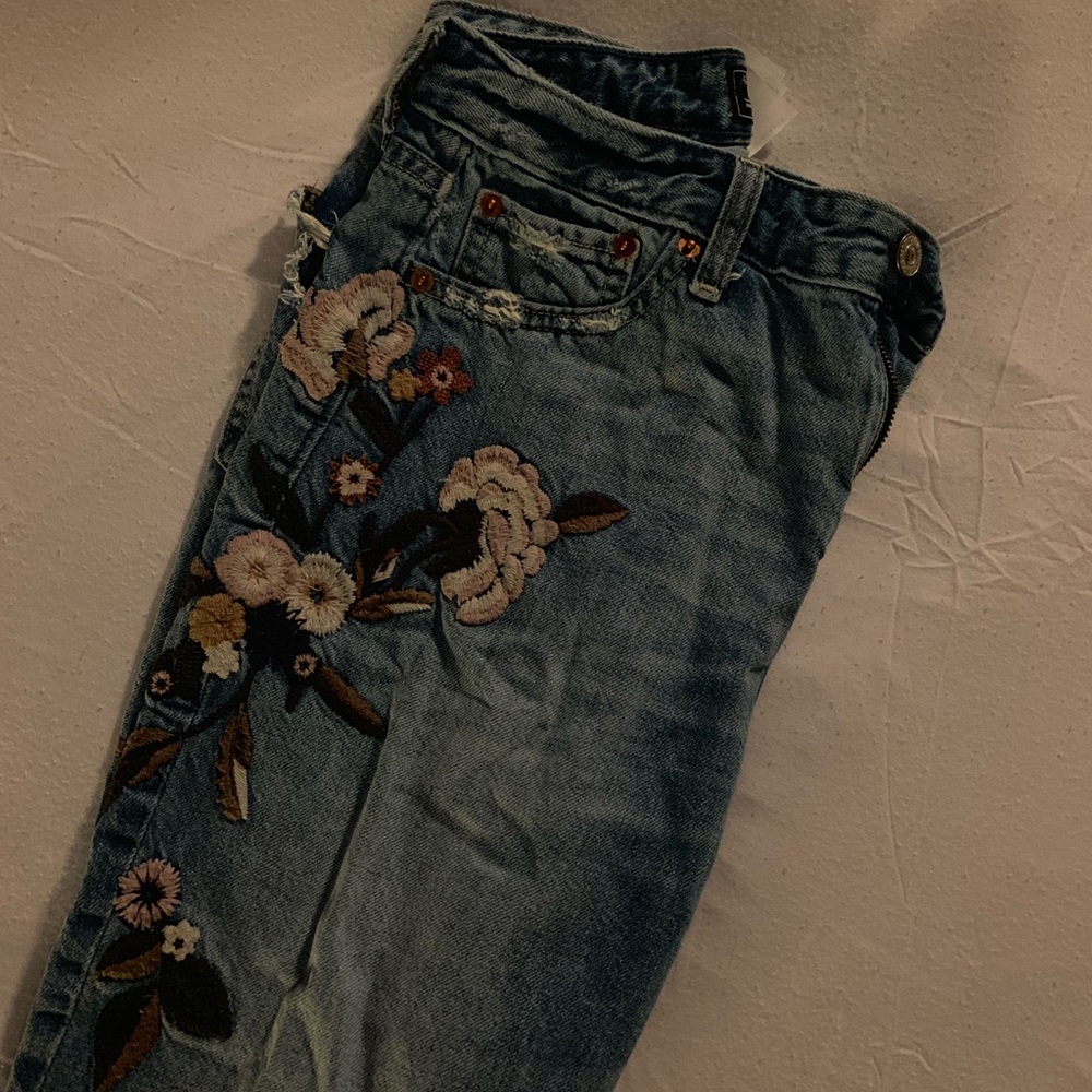 AEO Boyfriend Jeans